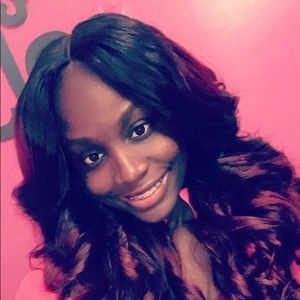 Meet your Posher, Dominique